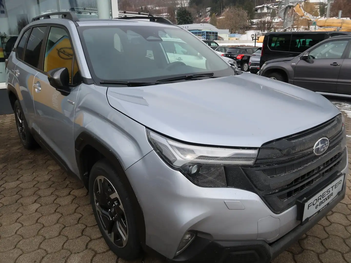 Subaru Forester Forester 2,0i e-Boxer Style Xtra AWD Aut. Silber - 2