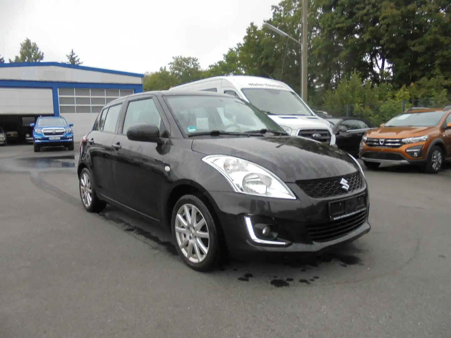 Suzuki Swift Club Schwarz - 2