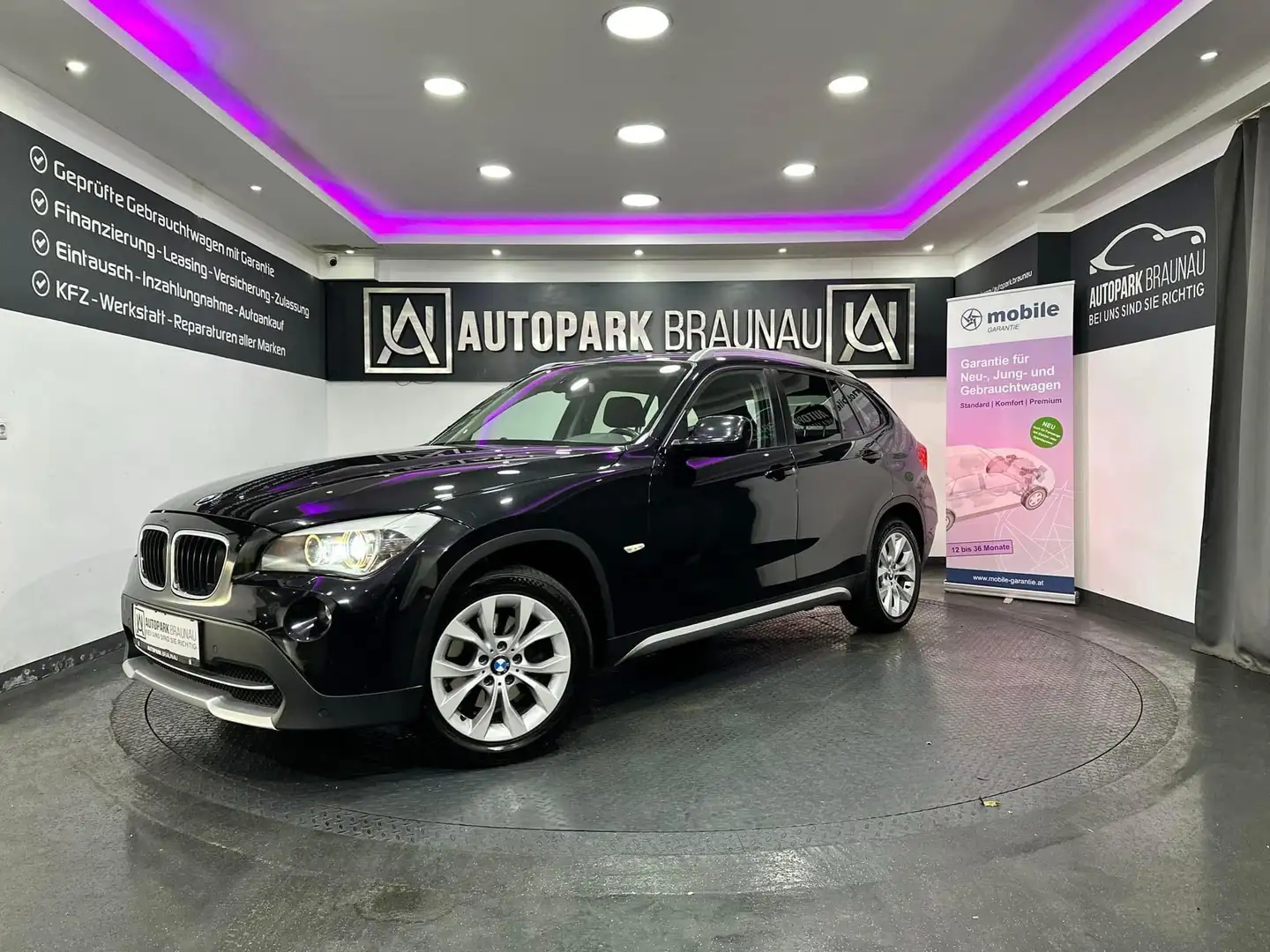 BMW X1 sDrive 18d E84 *SZH*PDC*XENON* Schwarz - 1