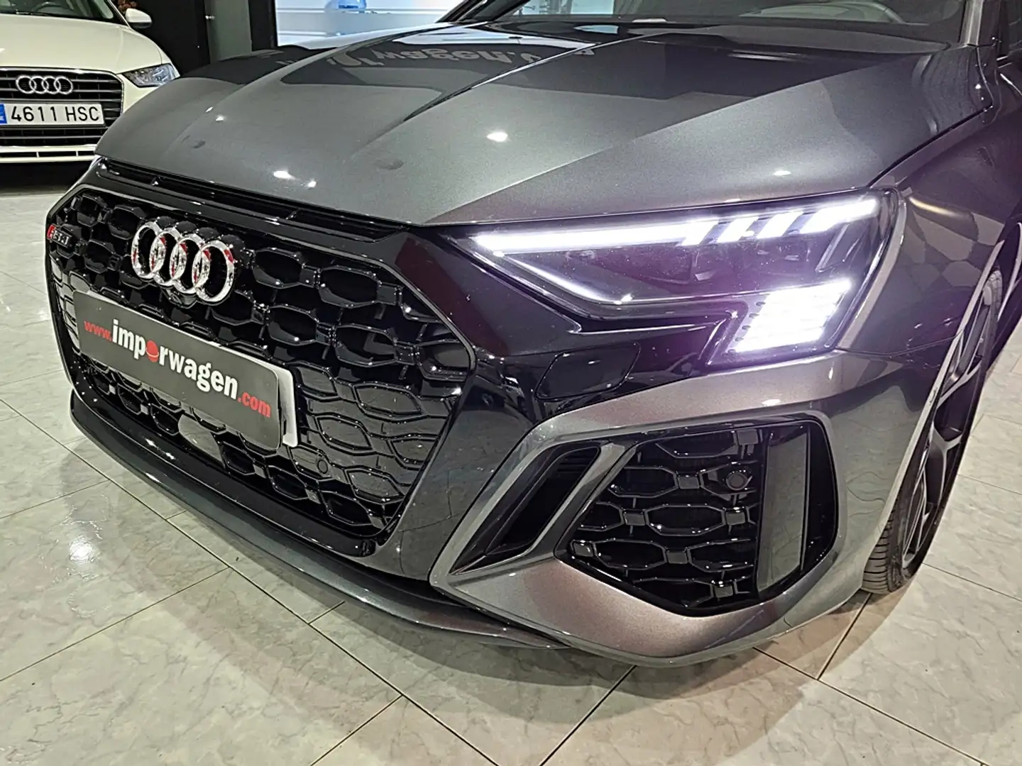 Audi RS3 Sportback quattro S tronic 294kW Schwarz - 2