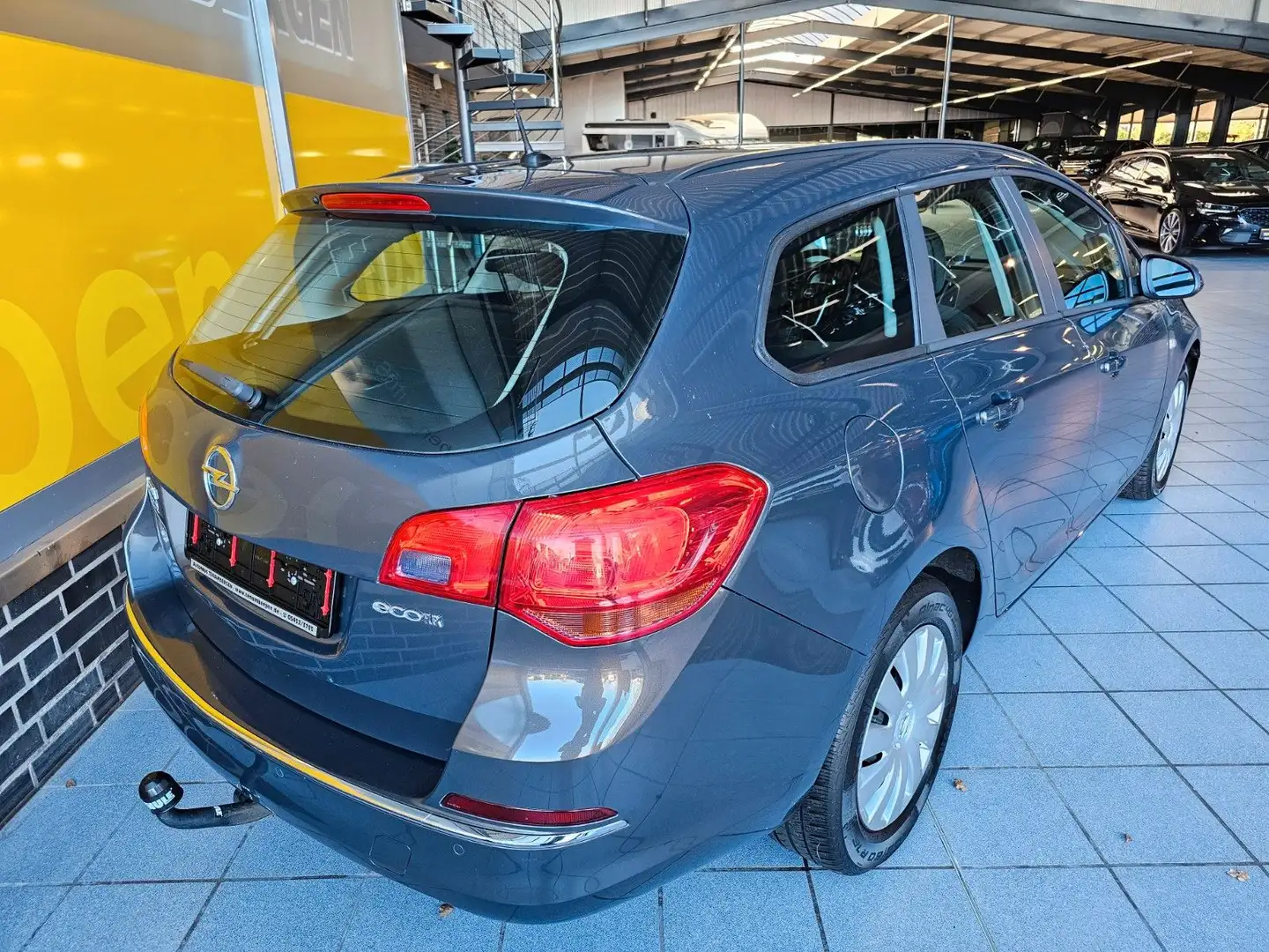 Opel Astra J ST Edition AHK 1.7 Diesel Gris - 2