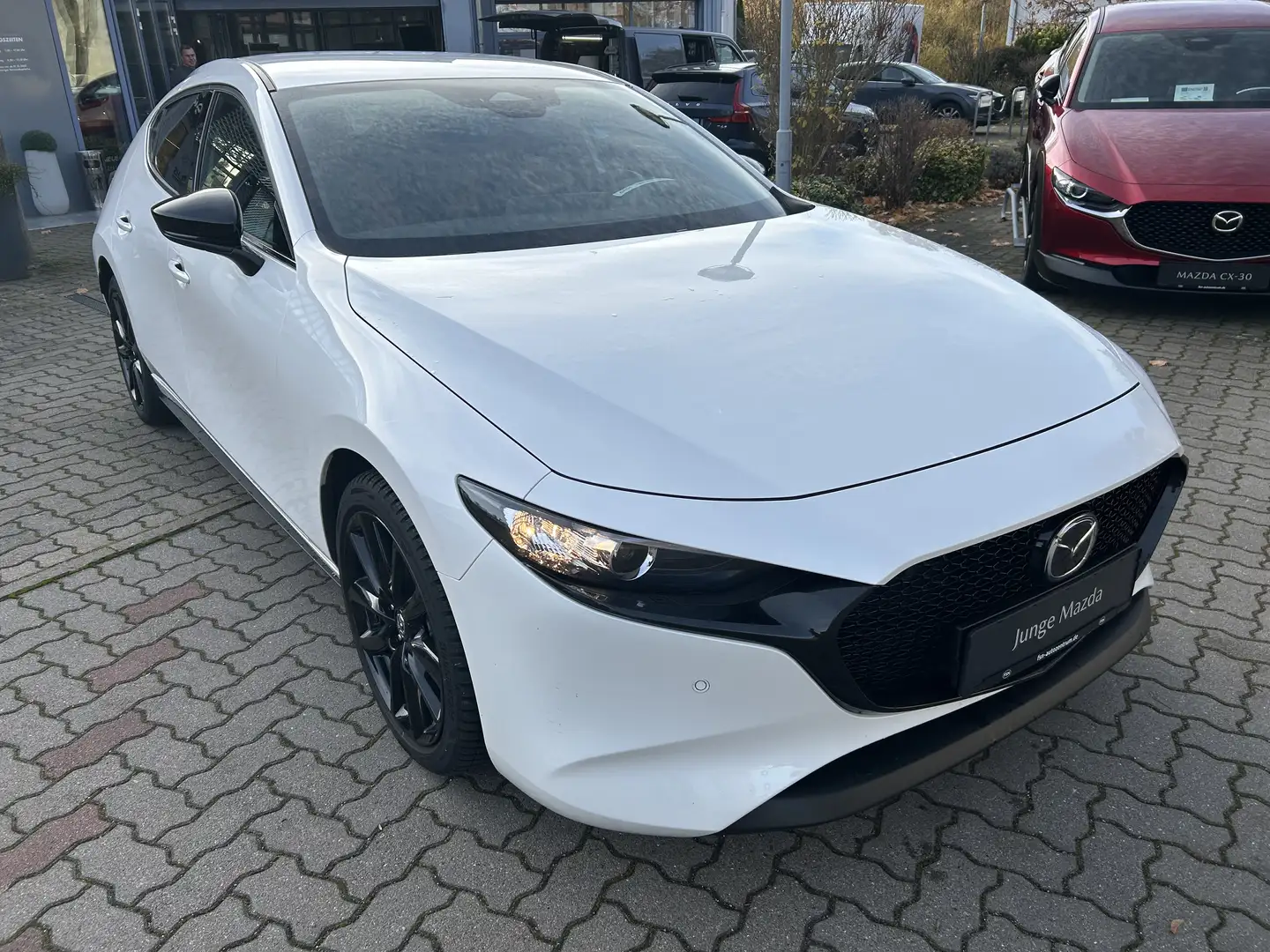 Mazda 3 2.5L G 140ps 6AT FWD Nagisa Weiß - 2