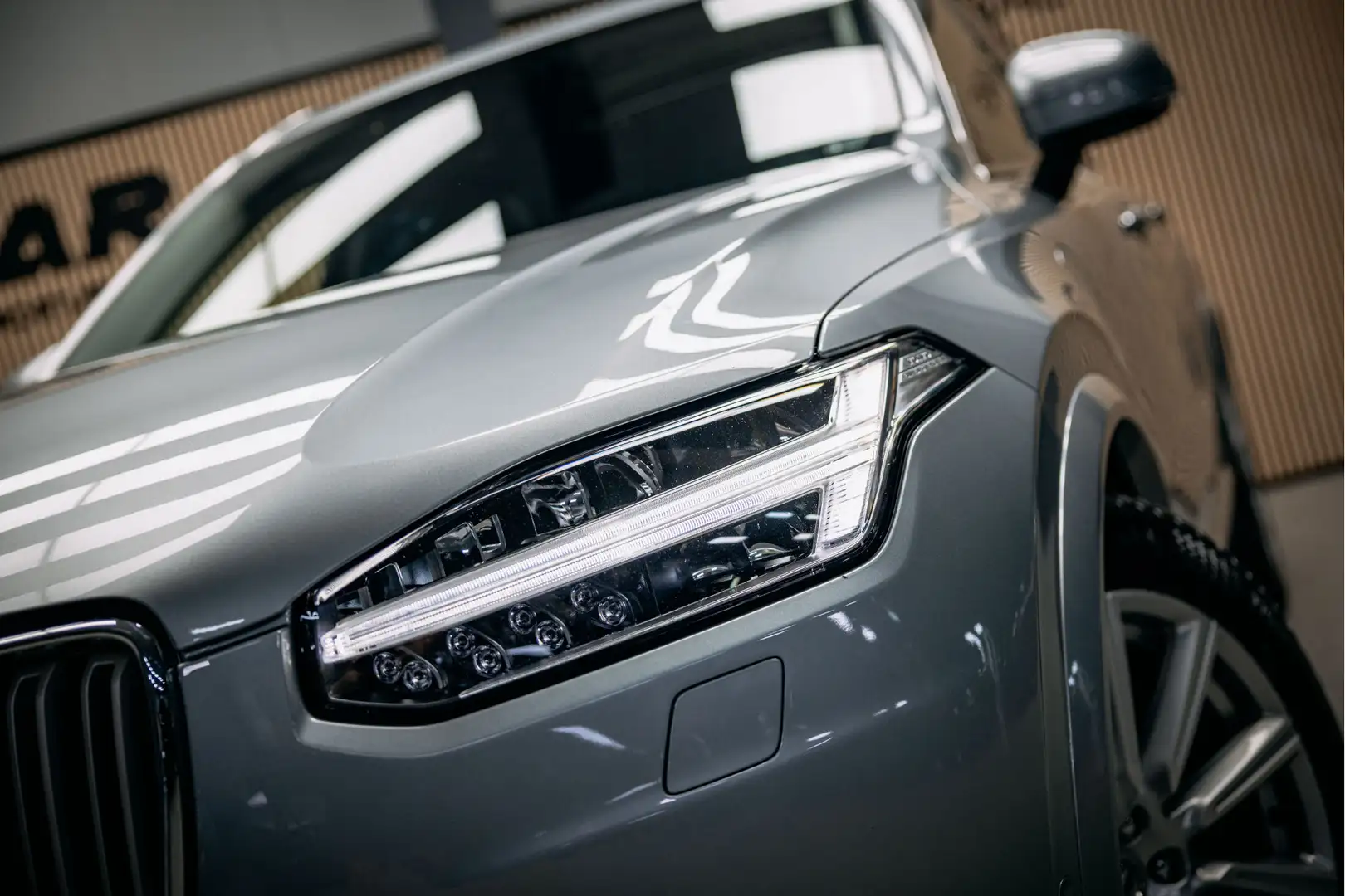 Volvo XC90 2.0 T8 Twin Engine AWD Inscription | 7 Zitter | Le Gris - 2