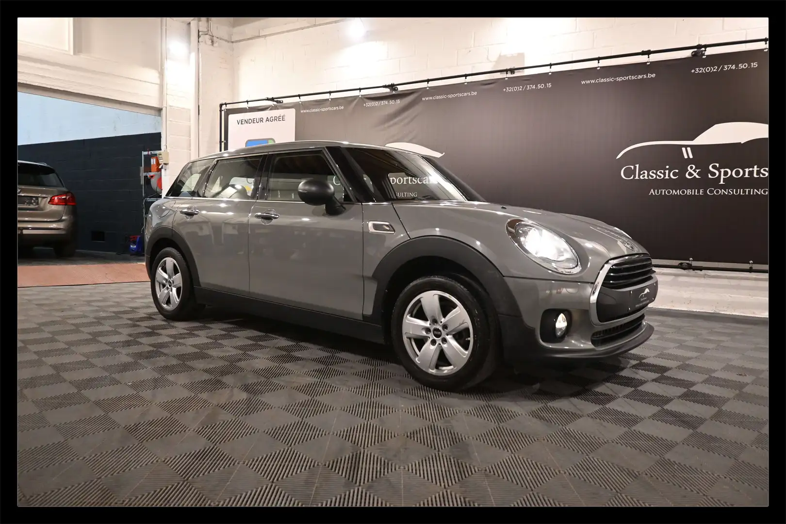MINI One Clubman 1.5 AUTO / NAV / BLUETOOTH Gris - 1