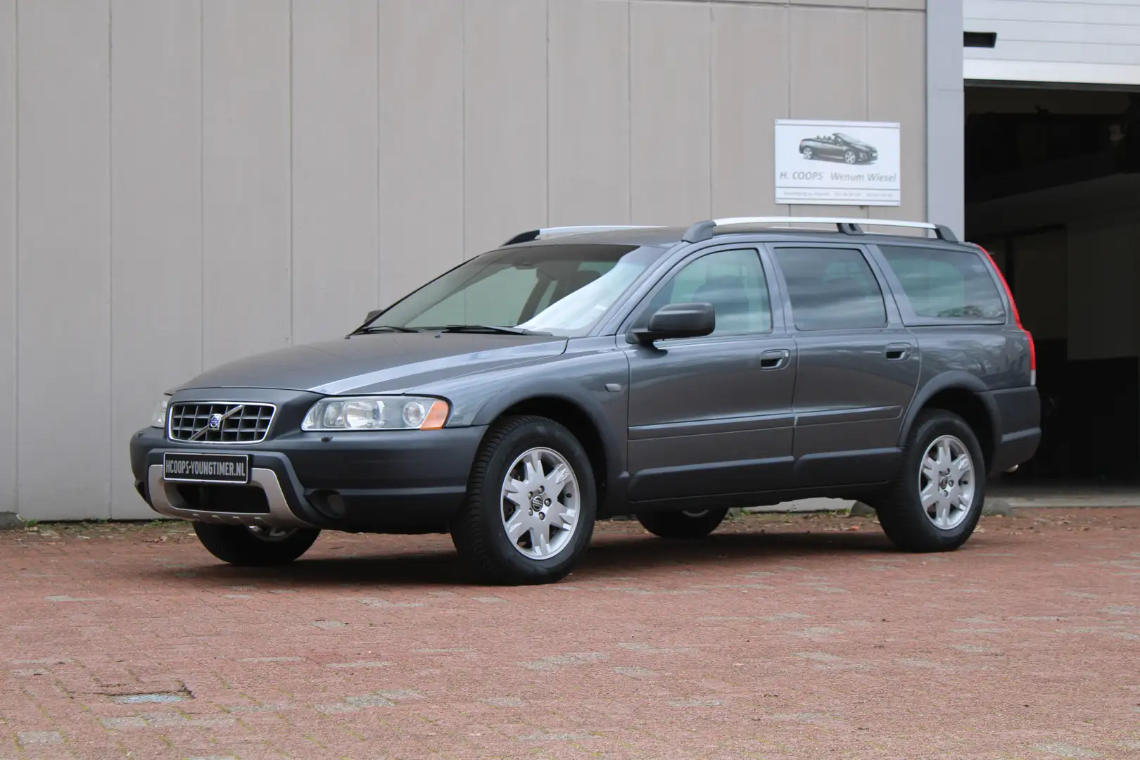 Volvo XC70 2.5 T AWD AUTOMAAT YOUNGTIMER incl. 21% BTW siva - 2