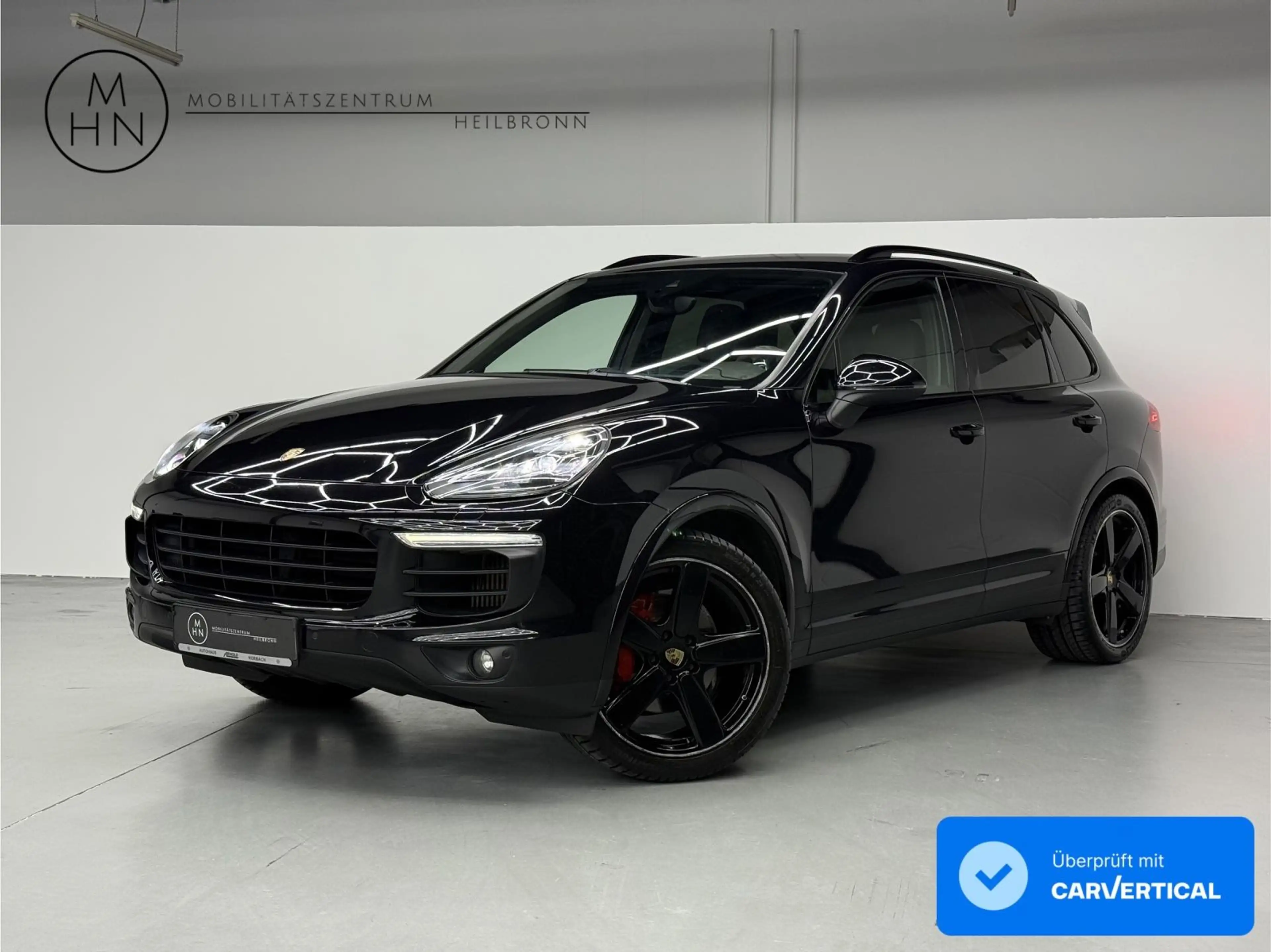 Porsche Cayenne Diesel Platinum Edition CHRONO*BOSE*KAM