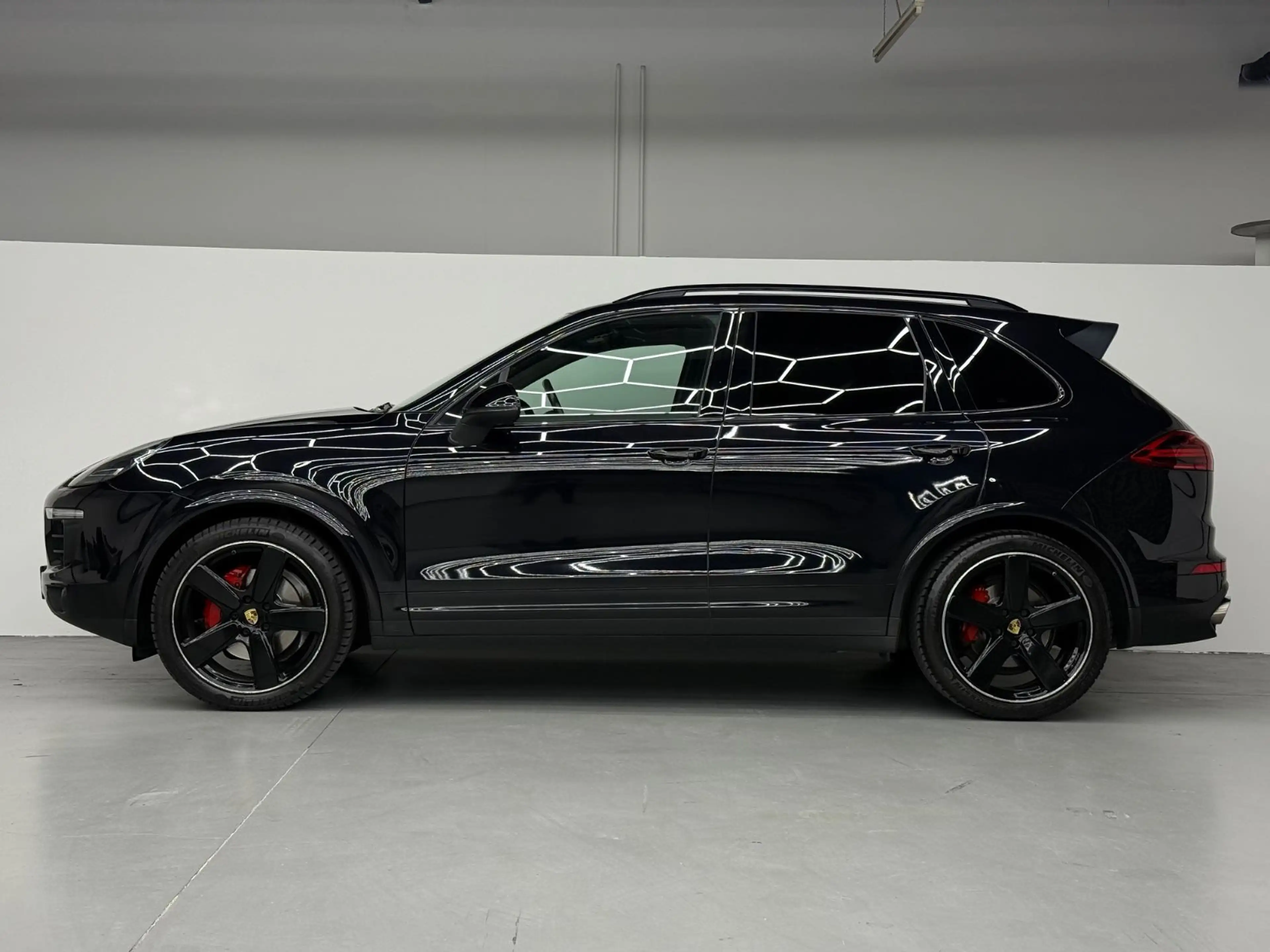 Porsche Cayenne Diesel Platinum Edition CHRONO*BOSE*KAM — photo 6