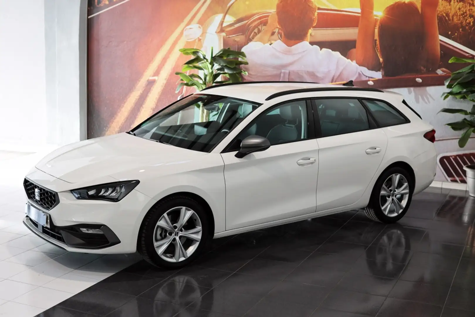 SEAT Leon ST 2.0TDI CR S&S FR XS DSG-7 150 Blanco - 2