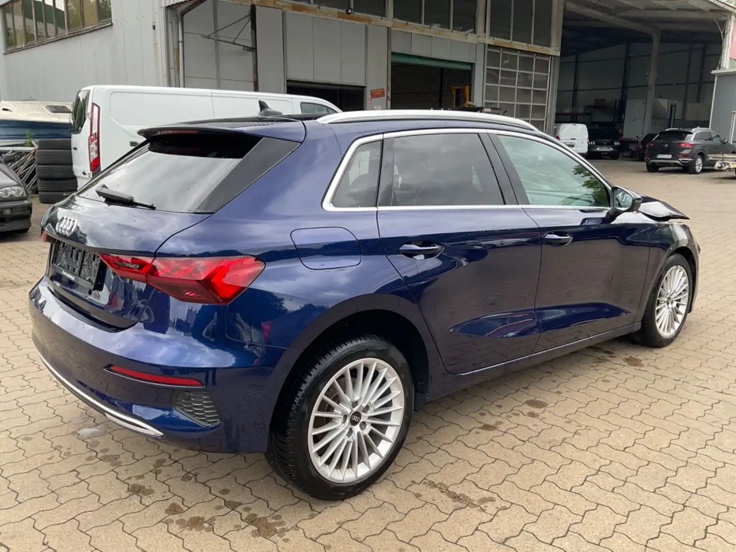 Audi A3 Sportback 40 TFSI e advanced Azul - 1