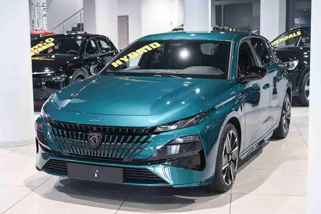 Peugeot 308 Hybrid 145 e-DCS6 GT