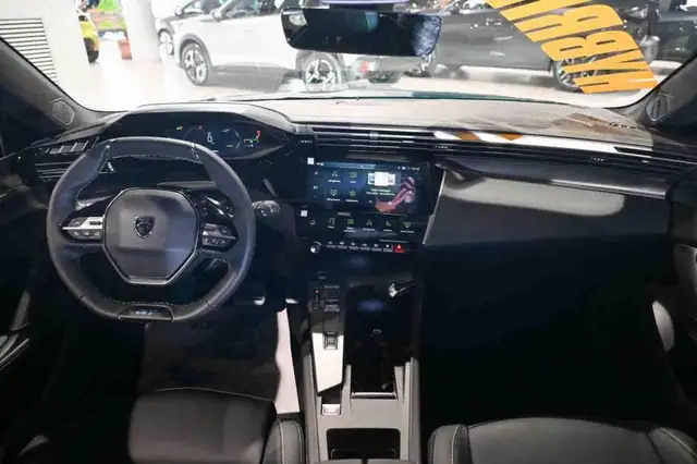 Peugeot 308 view 9