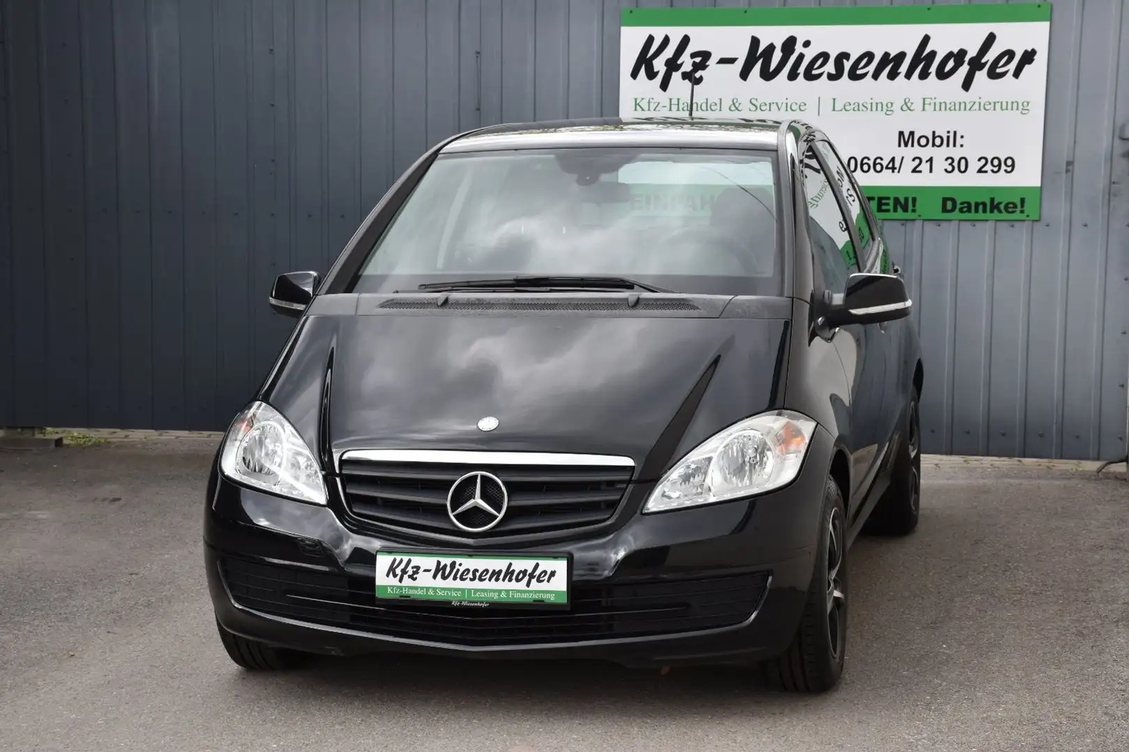 Mercedes-Benz A 160 A-Klasse A 160 Classic BlueEFF / 1 Besitz / Picke Schwarz - 2
