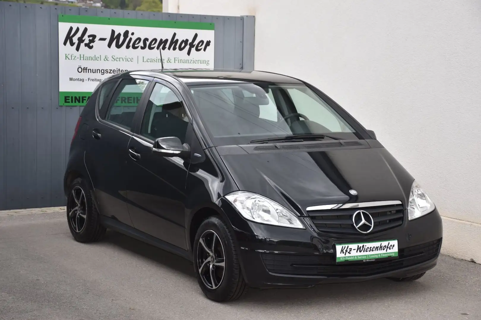 Mercedes-Benz A 160 A-Klasse A 160 Classic BlueEFF / 1 Besitz / Picke Schwarz - 1