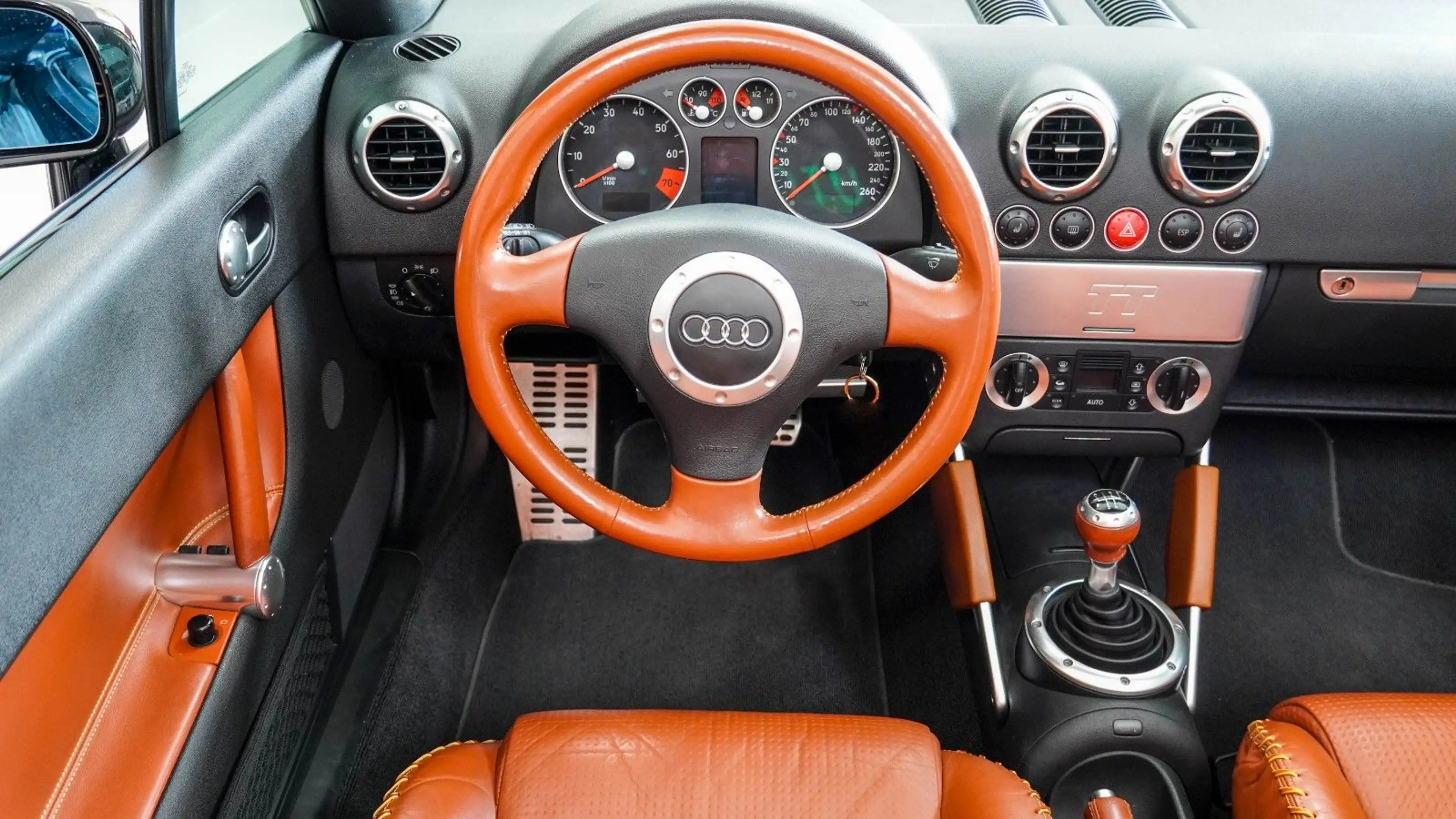 Audi TT 1.8 T Baseball Cabrio Klima,SHZ,Temp — photo 9