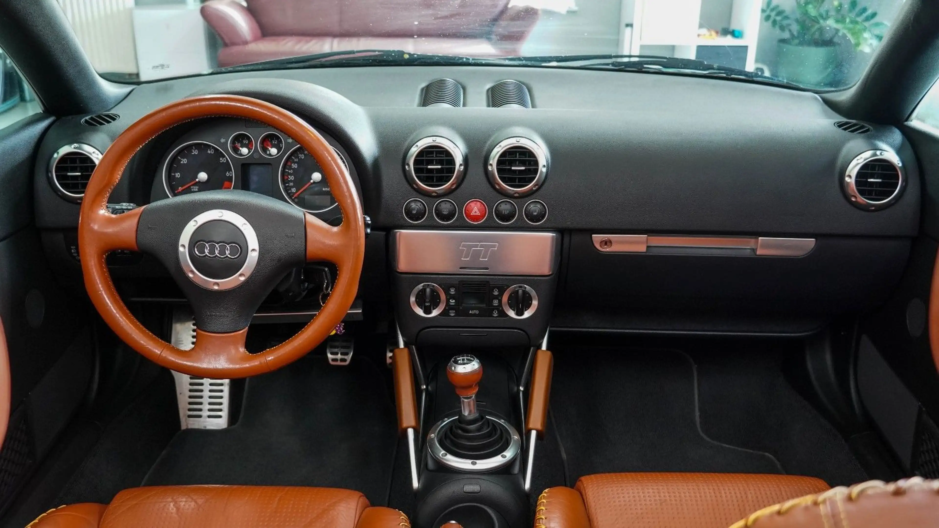 Audi TT 1.8 T Baseball Cabrio Klima,SHZ,Temp — photo 8