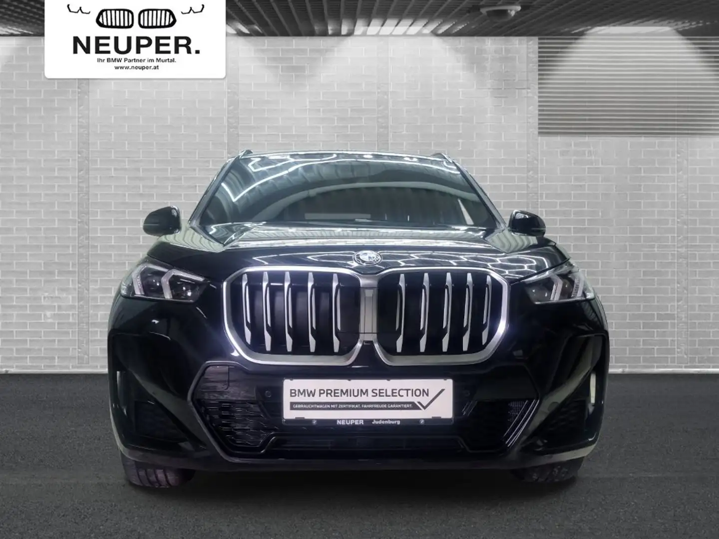 BMW X1 xDrive20d Schwarz - 2