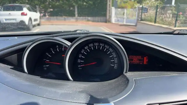Toyota Verso view 12