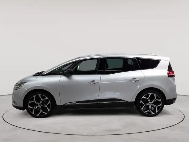 Renault Scenic view 6