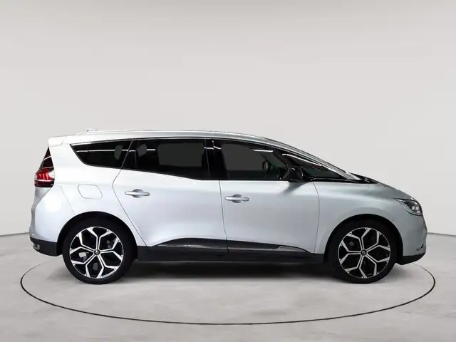 Renault Scenic view 3