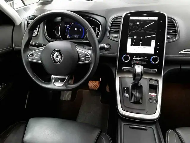 Renault Scenic view 10
