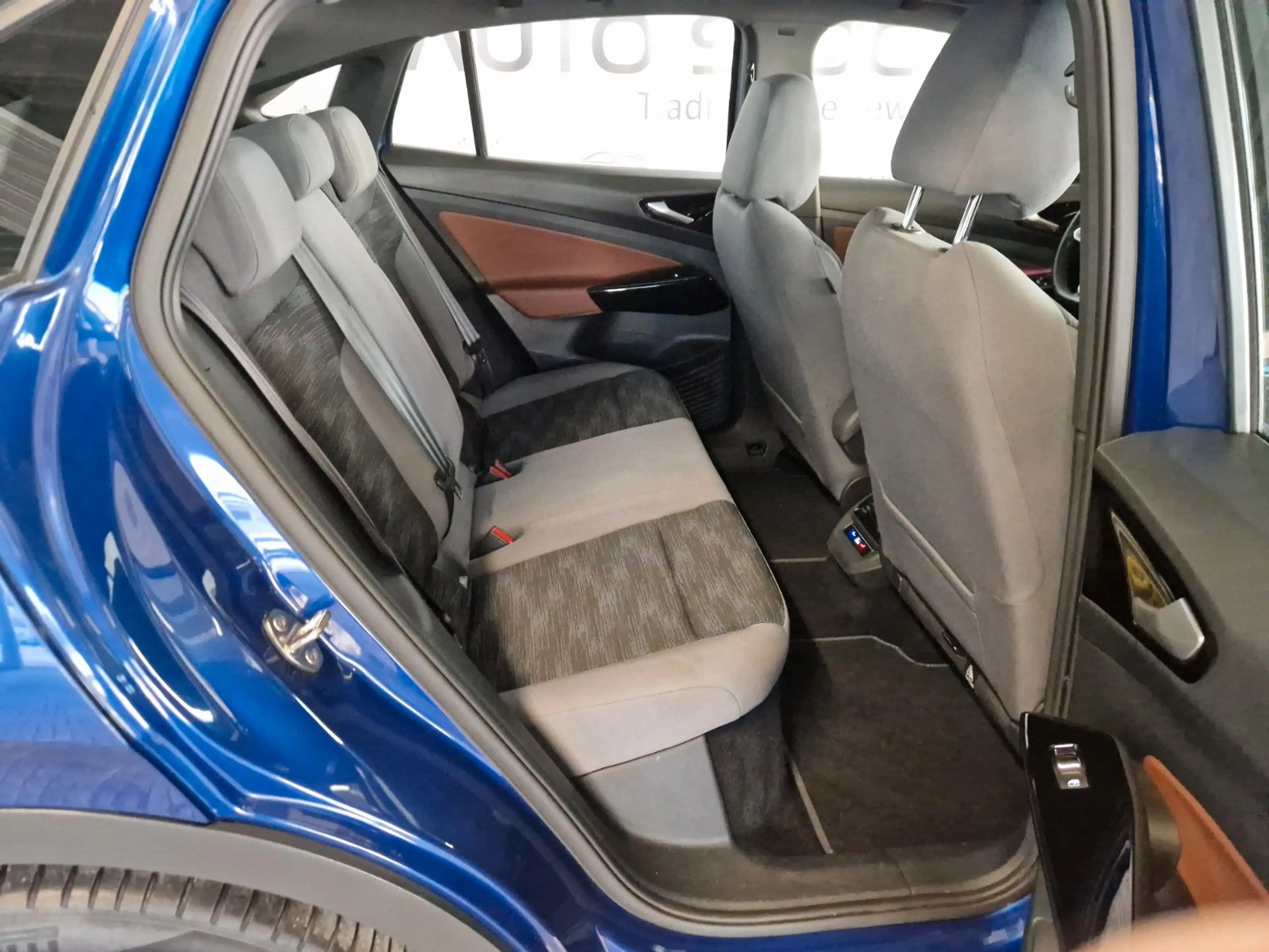 Volkswagen ID.5 Pro 82 kWh 128 kW LED PDC Navi ACC SH Conne — photo 14