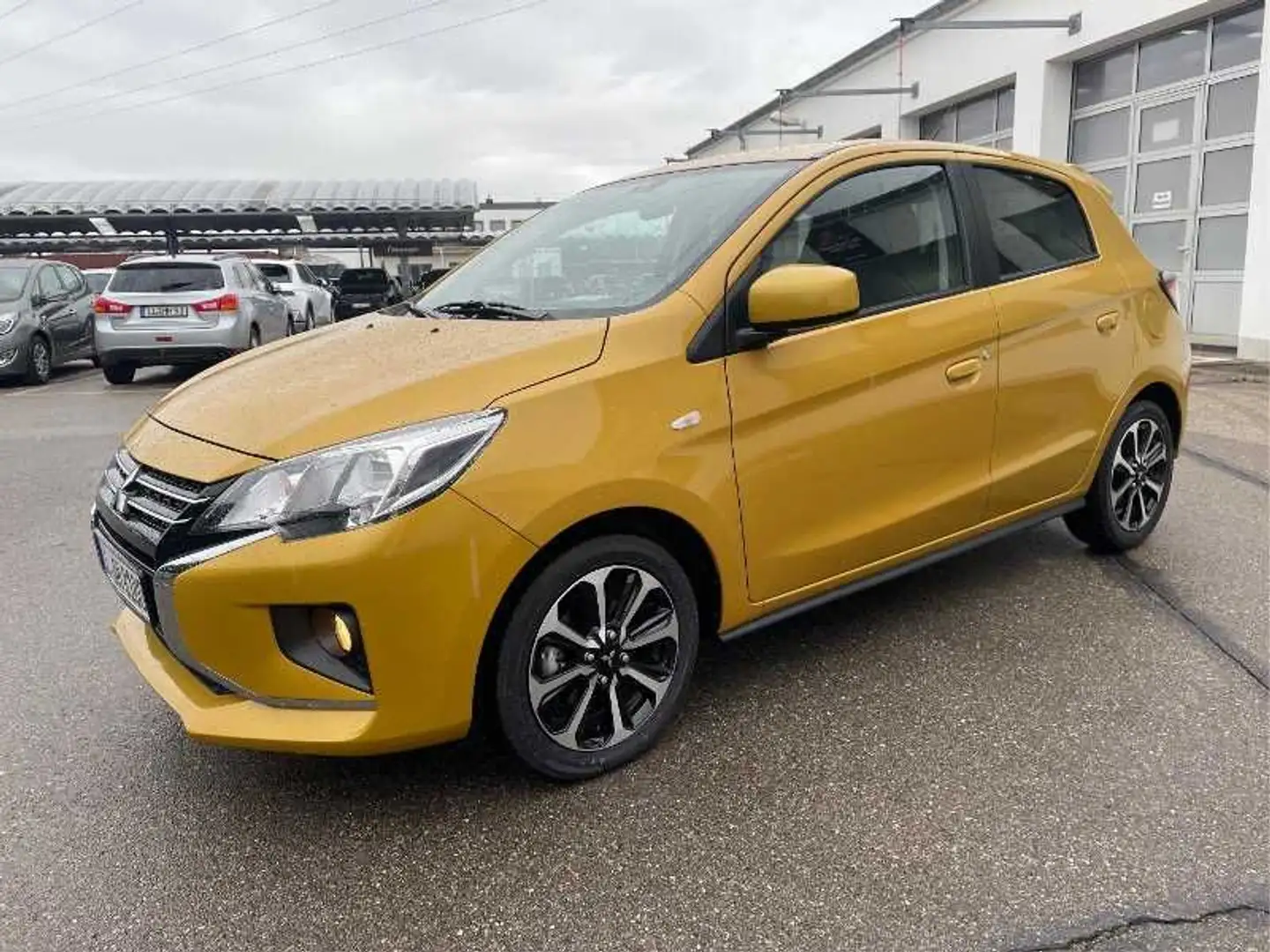 Mitsubishi Space Star Select+ 1.2 MIVEC ClearTec 5-Gang Jaune - 1