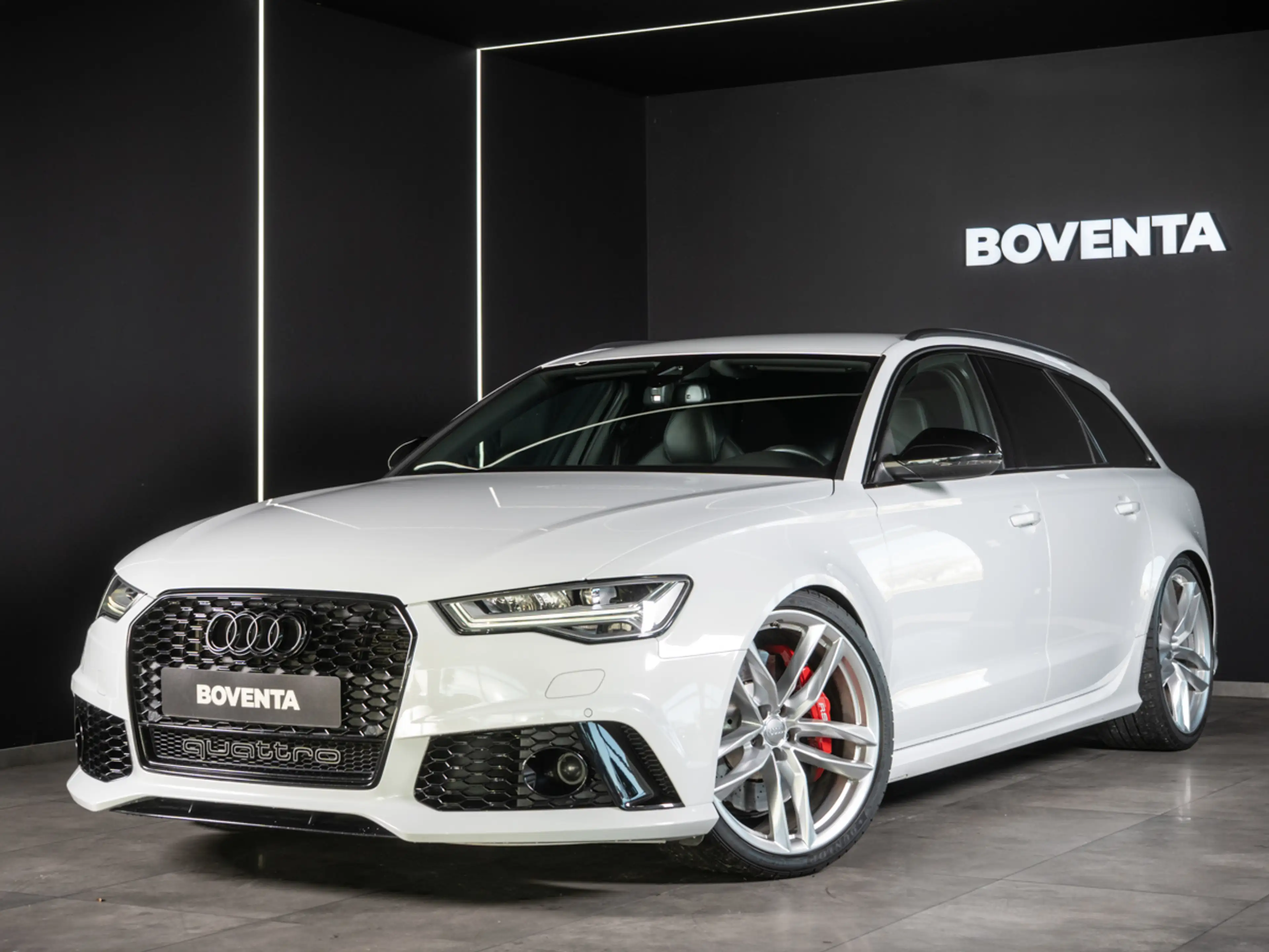 Audi RS6 Performance 4.0 TFSI quattro Avant  *RS-SPORTAGA*L