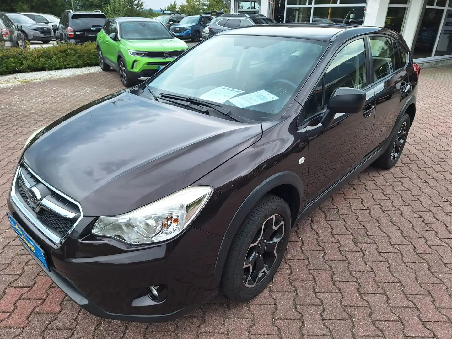 Subaru XV 2.0i Active 4WD, AHK, 6-Gang Hnědá - 1