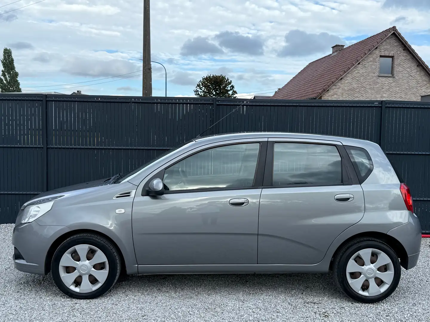 Chevrolet Aveo 1.2i / Air Conditionné / Full Carnet Entretien Grijs - 2