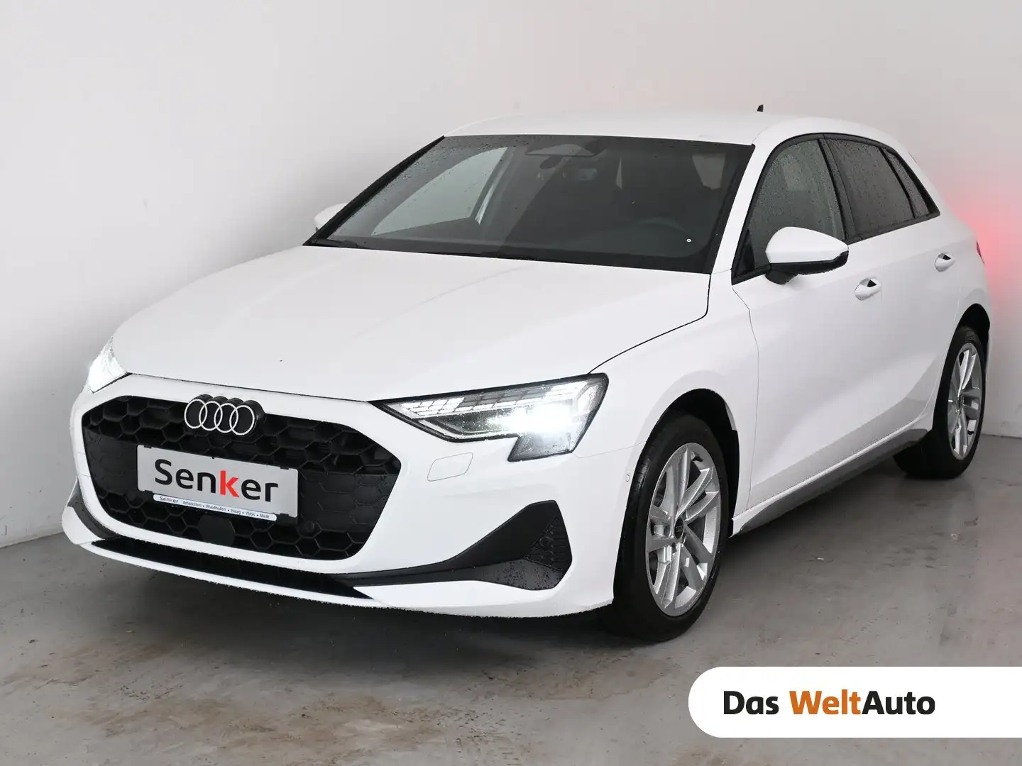 Audi A3 30 TFSI Weiß - 1