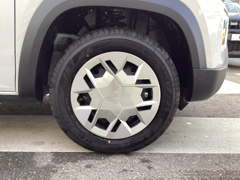 Dacia Spring Essential ELECTRIC 45 EPH Bluetooth Navi LED Klima — photo 5