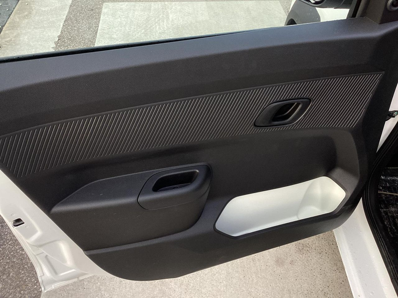 Dacia Spring Essential ELECTRIC 45 EPH Bluetooth Navi LED Klima — photo 14