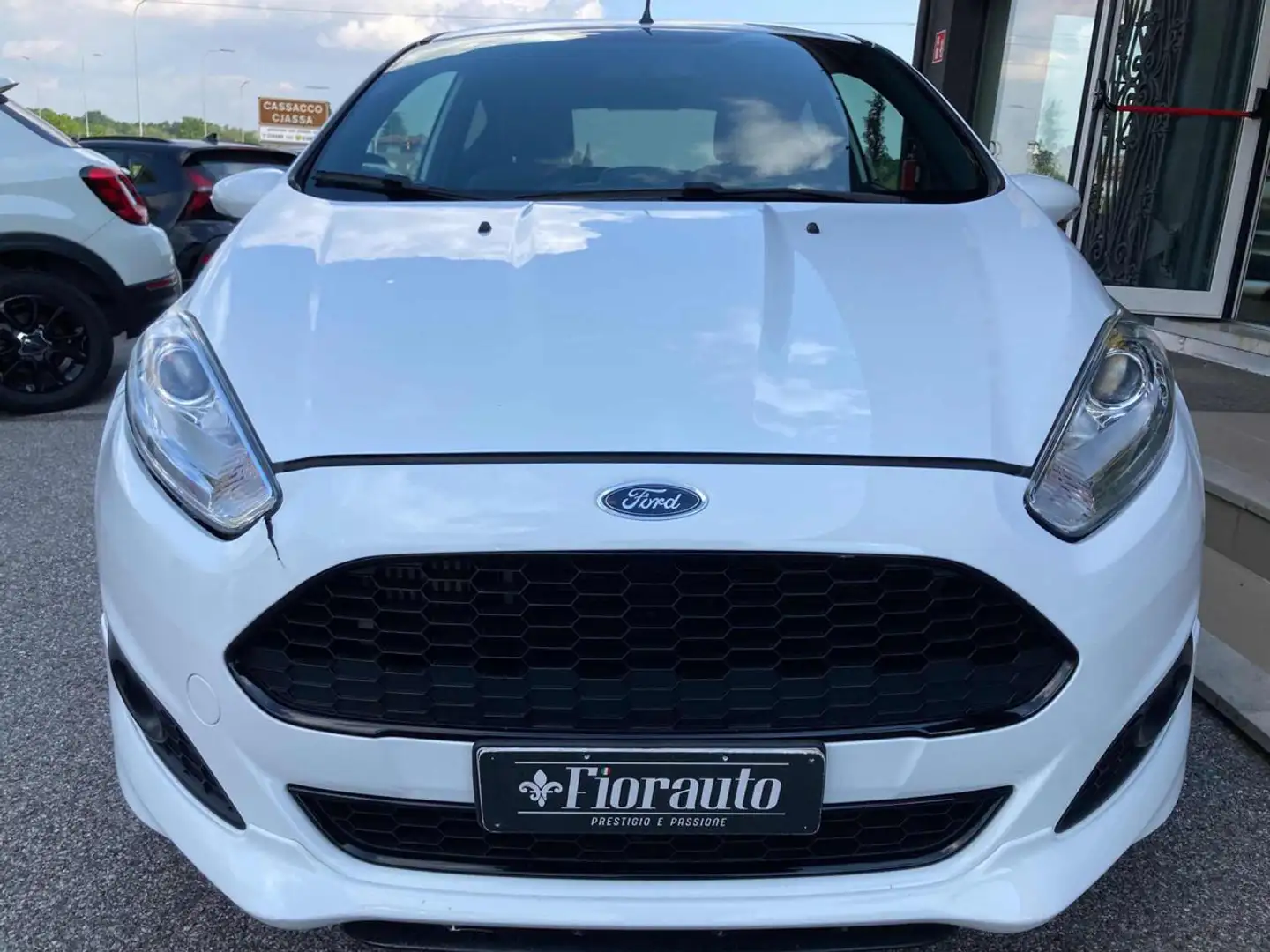 Ford Fiesta 1.5 TDCi 75CV 3 porte ST-Line X Neopatentati Bianco - 1