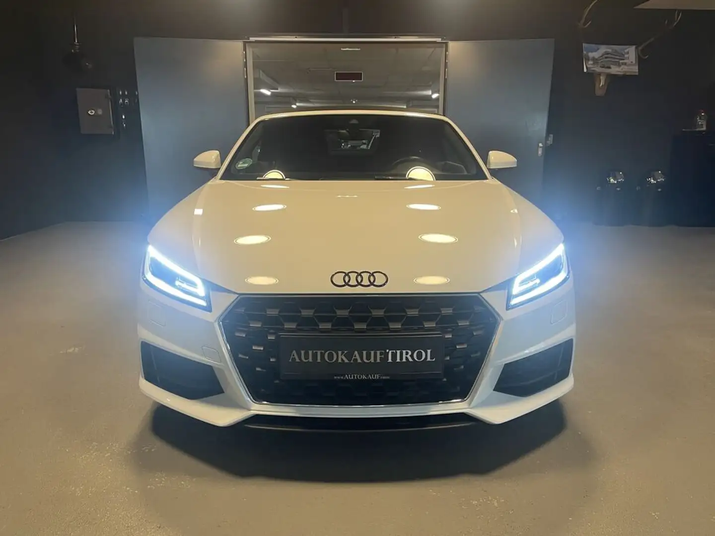 Audi TT 45 TFSI Virtual*Alcantara Weiß - 2