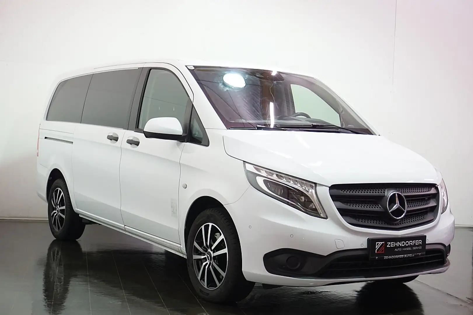 Mercedes-Benz Vito Vito 114 BlueTec 4x4 lang / LED / AHK / Tempoma... Weiß - 2