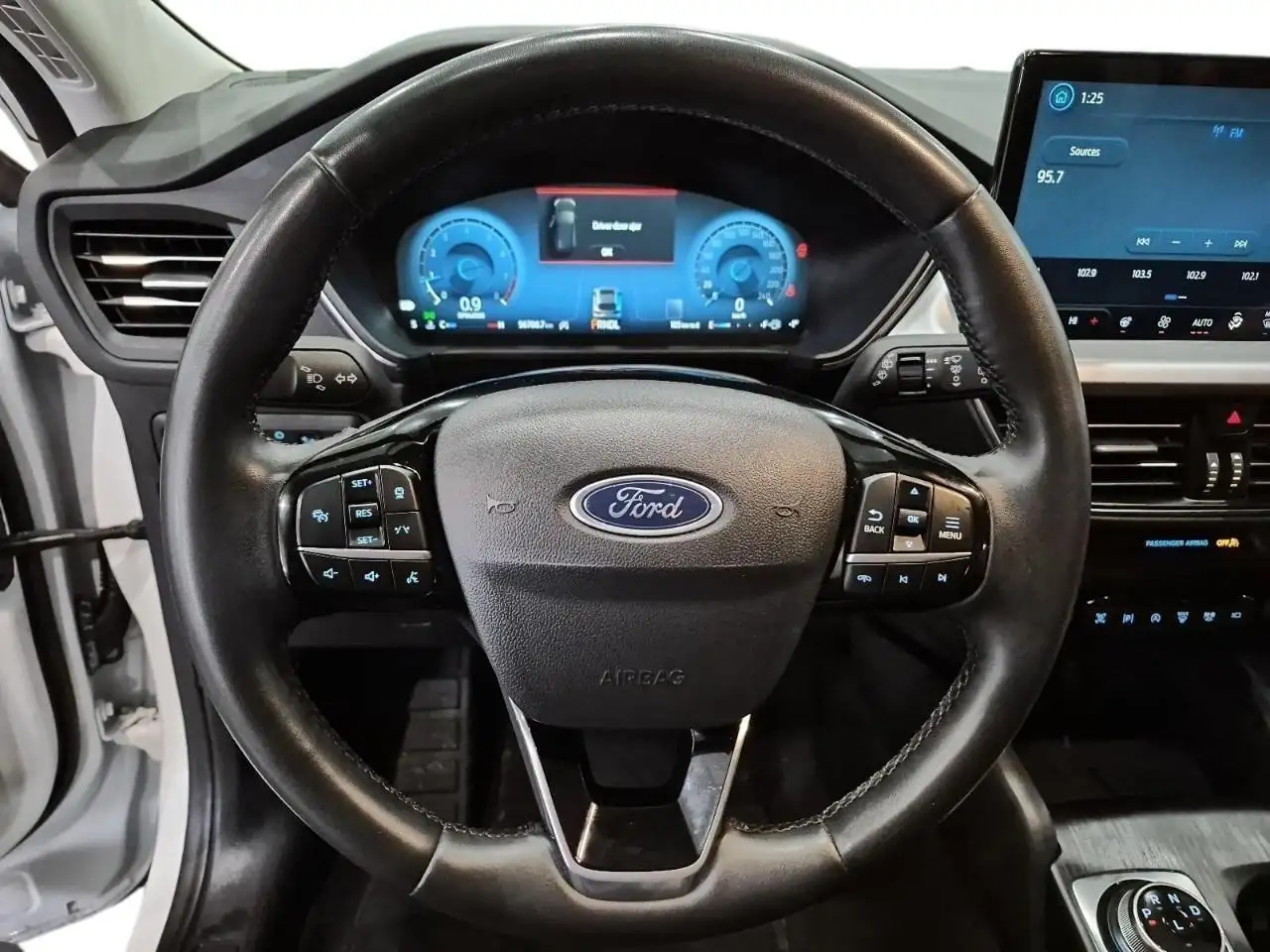 Ford Escape снимка Ford Escape