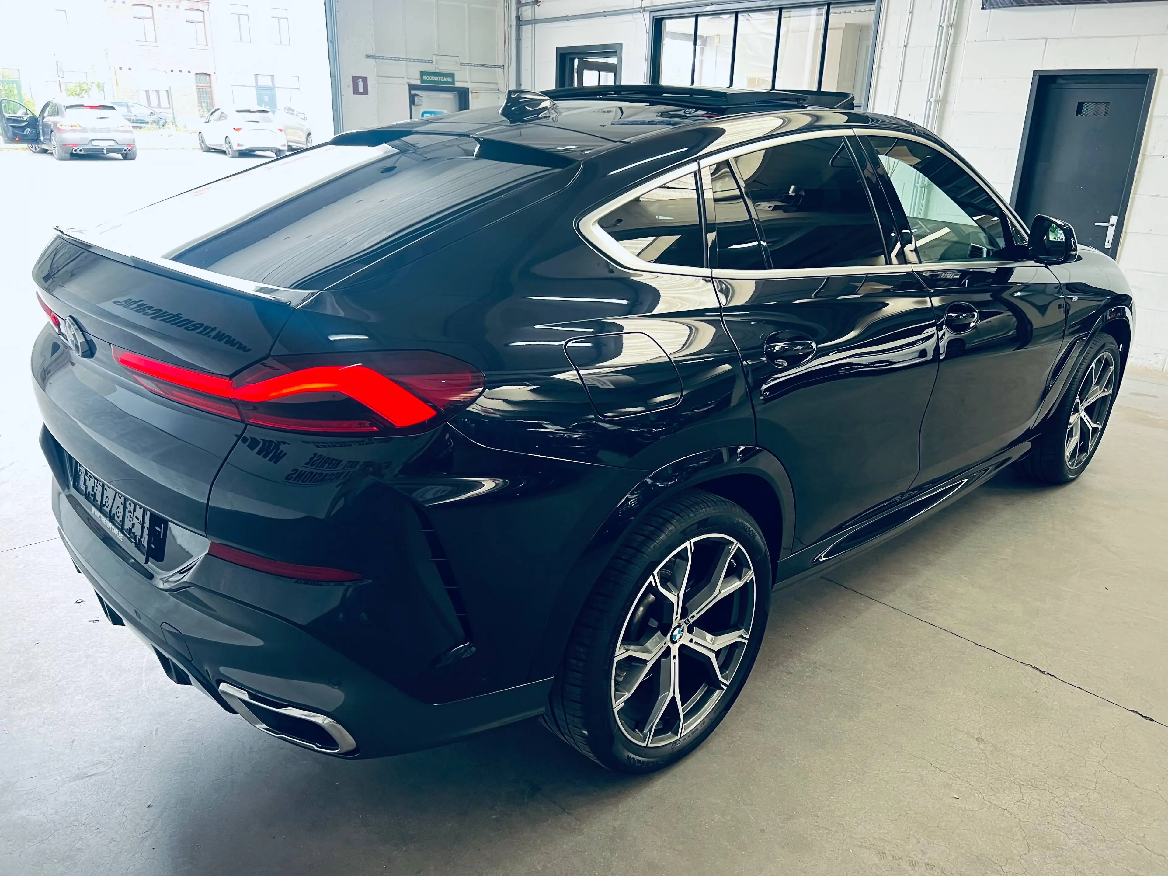 BMW X6 3.0AS xDrive40i+M PACK+TVA+PANO+TOE+CAMERA+KEYLESS+CARNET+GARANTIE — photo 4