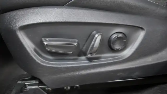 Toyota BZ4X view 19