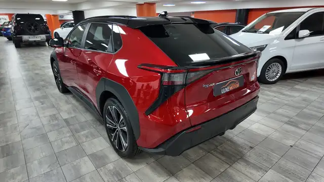 Toyota BZ4X view 4