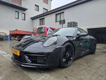 911 Carrera 4 GTS PDK