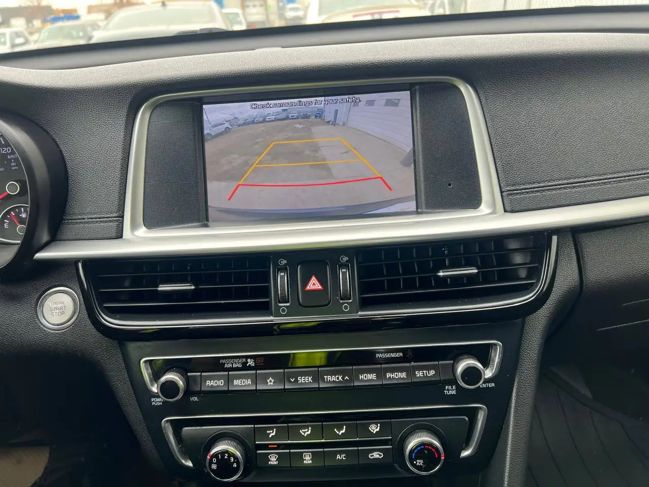 Kia Optima снимка Kia Optima