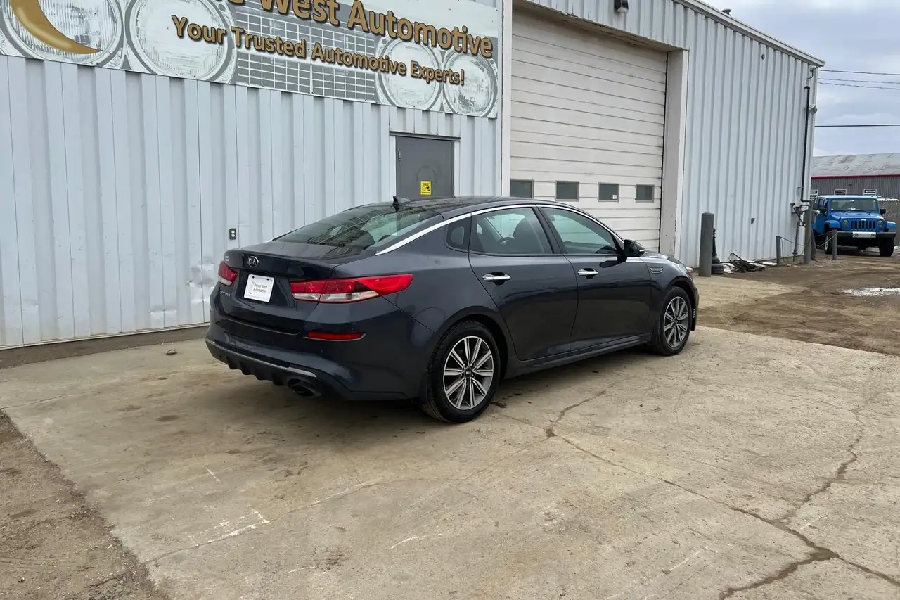Kia Optima снимка Kia Optima
