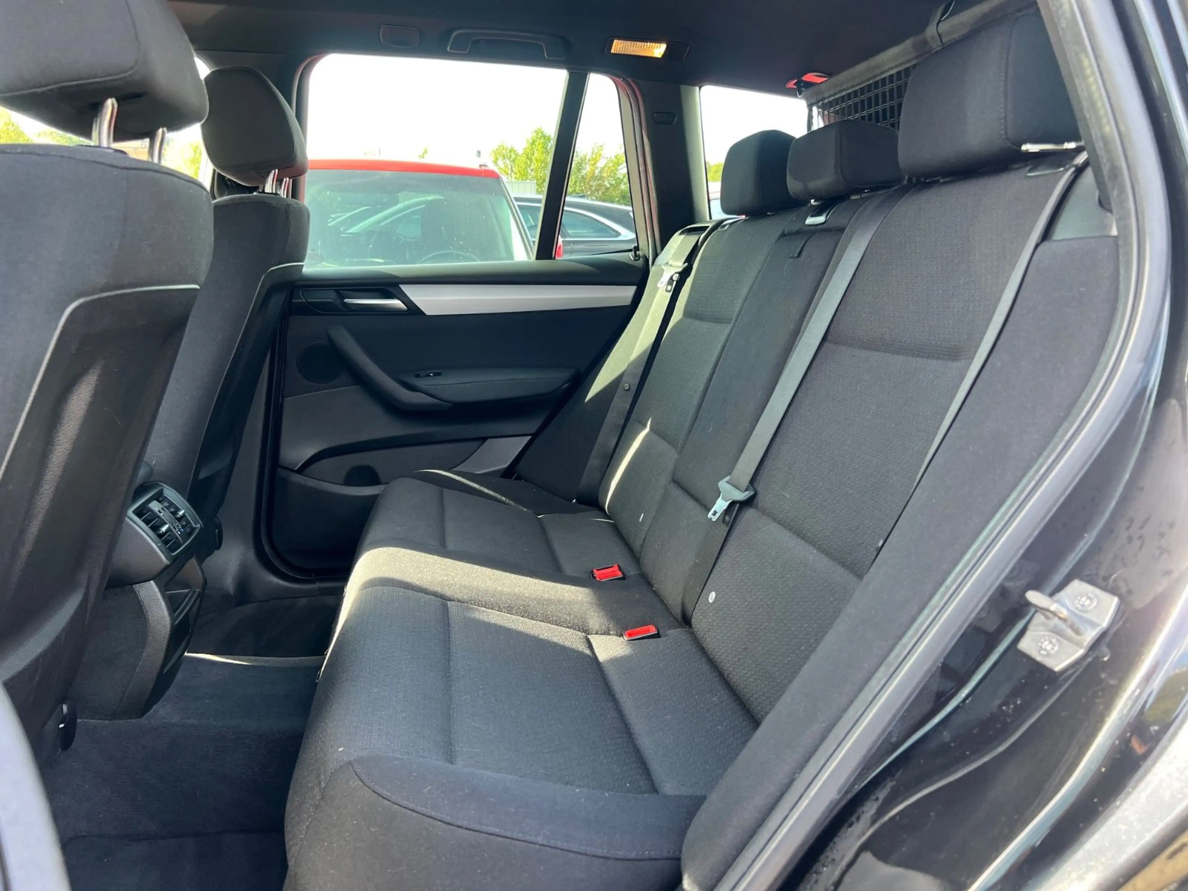 BMW X3 xDrive 20 d *NAVI*SPORTSITZE*PDC*TEMPOMAT — photo 5