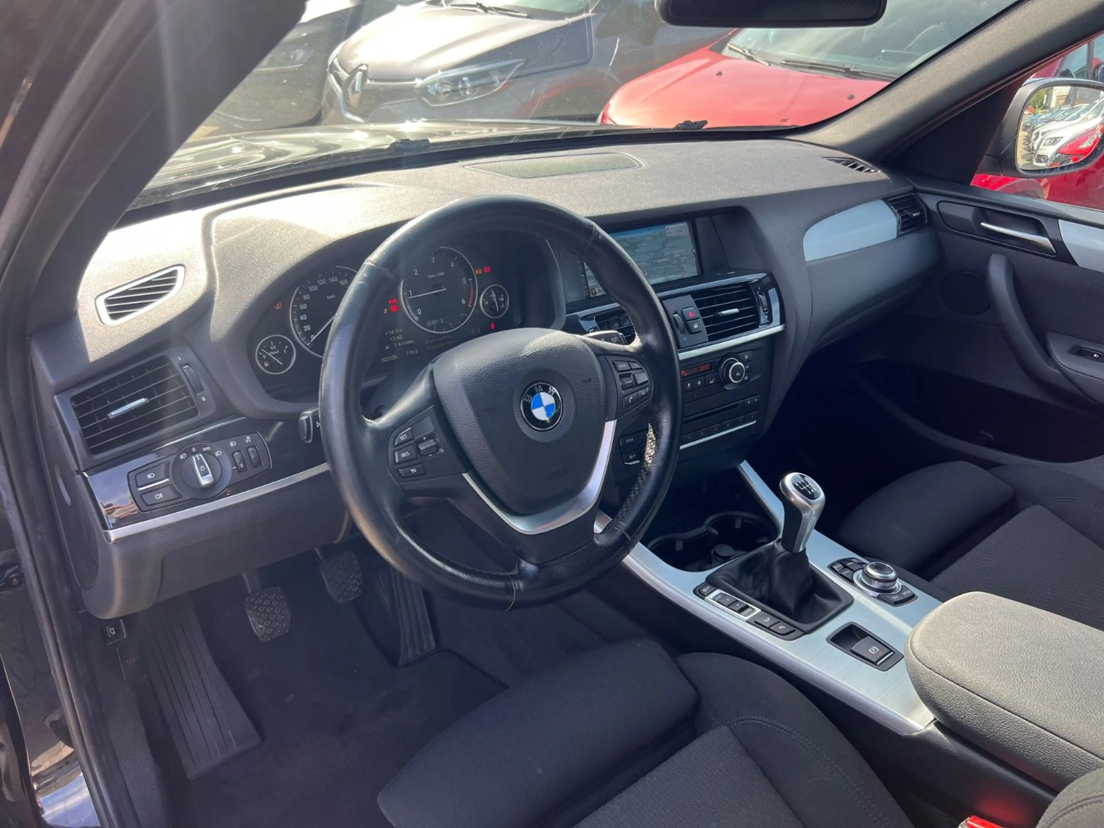 BMW X3 xDrive 20 d *NAVI*SPORTSITZE*PDC*TEMPOMAT — photo 7