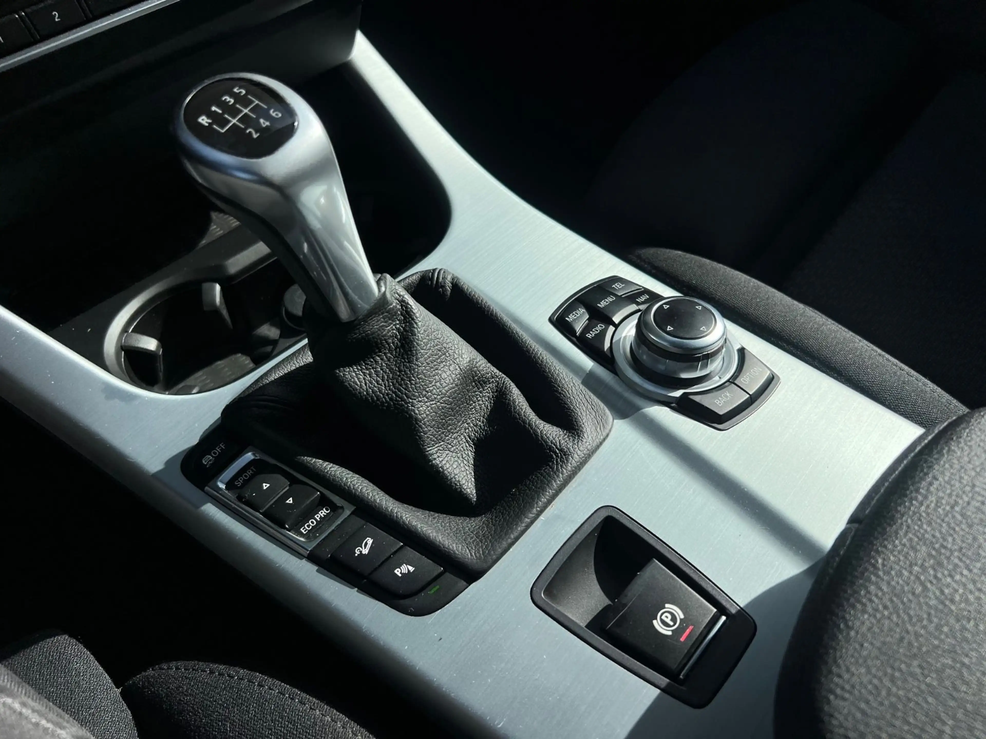 BMW X3 xDrive 20 d *NAVI*SPORTSITZE*PDC*TEMPOMAT — photo 9