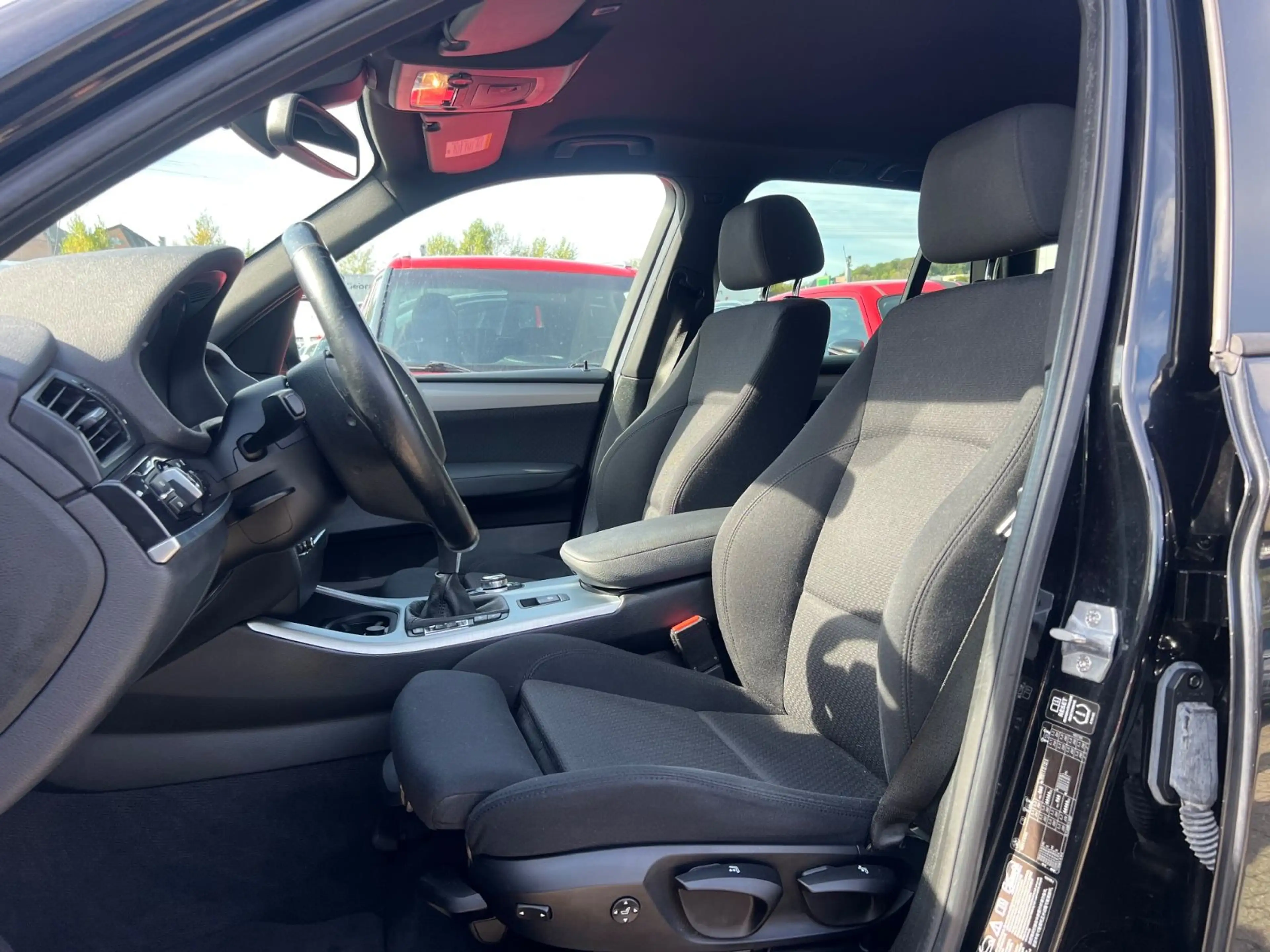 BMW X3 xDrive 20 d *NAVI*SPORTSITZE*PDC*TEMPOMAT — photo 6