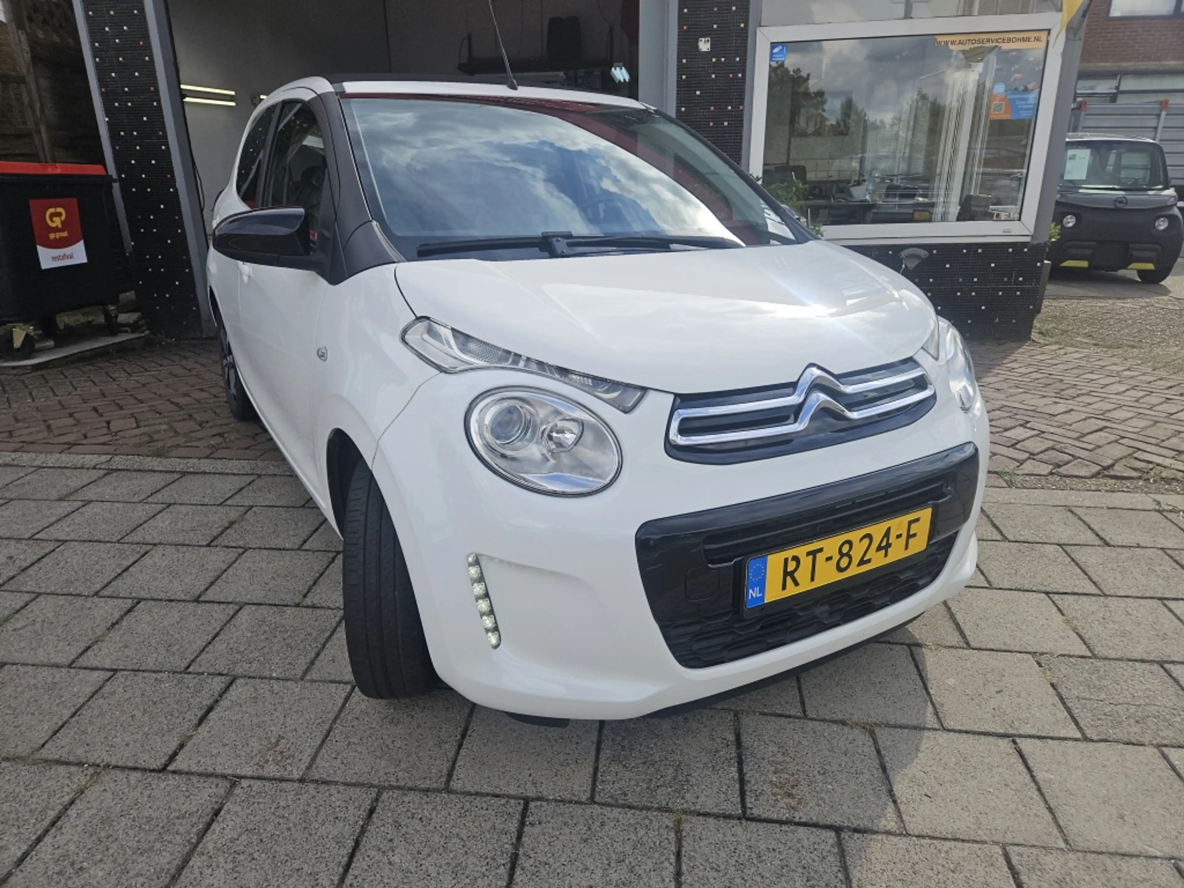 Citroen C1 1.0 e-VTi AirS Shine — photo 3