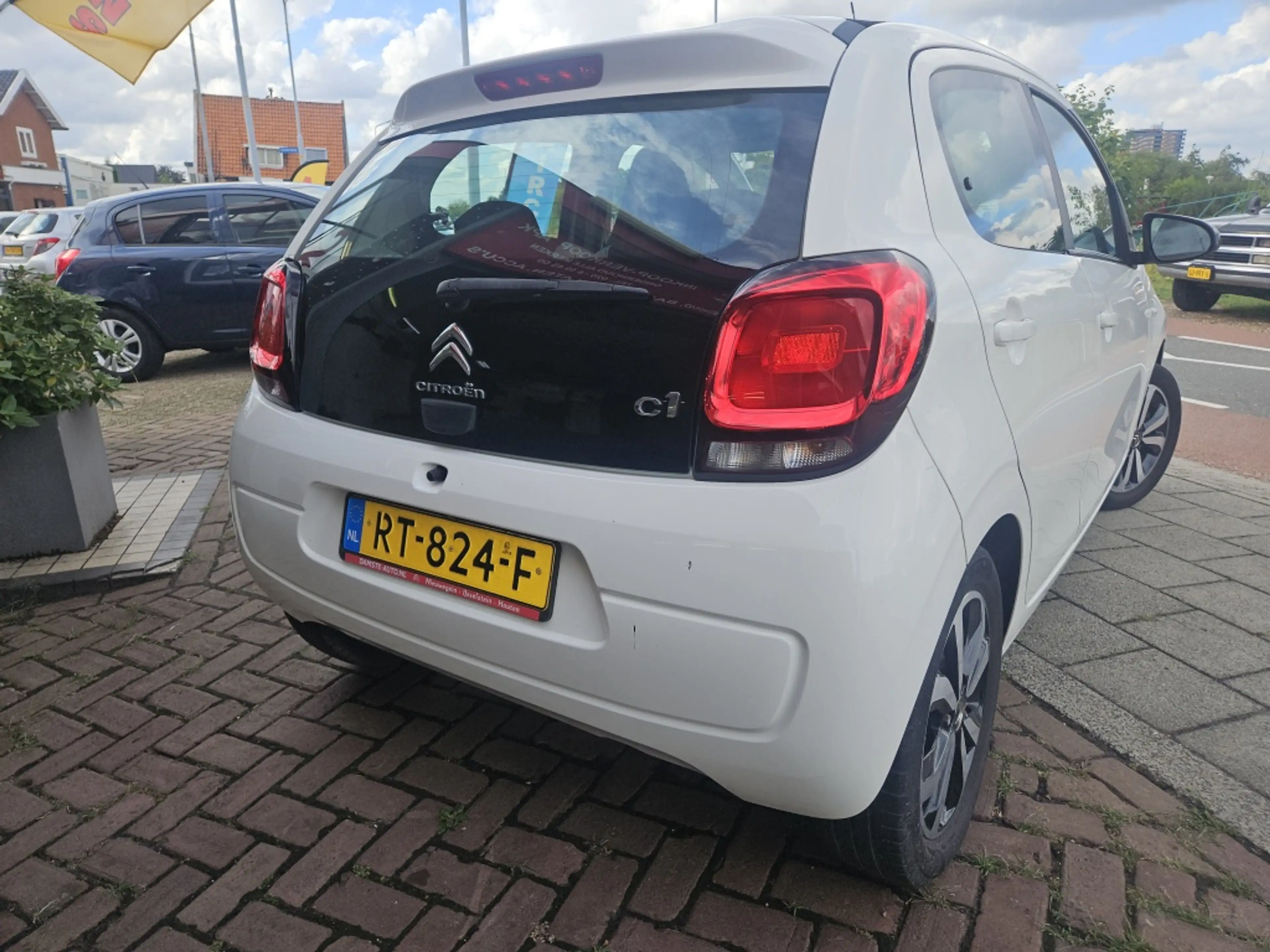 Citroen C1 1.0 e-VTi AirS Shine — photo 6