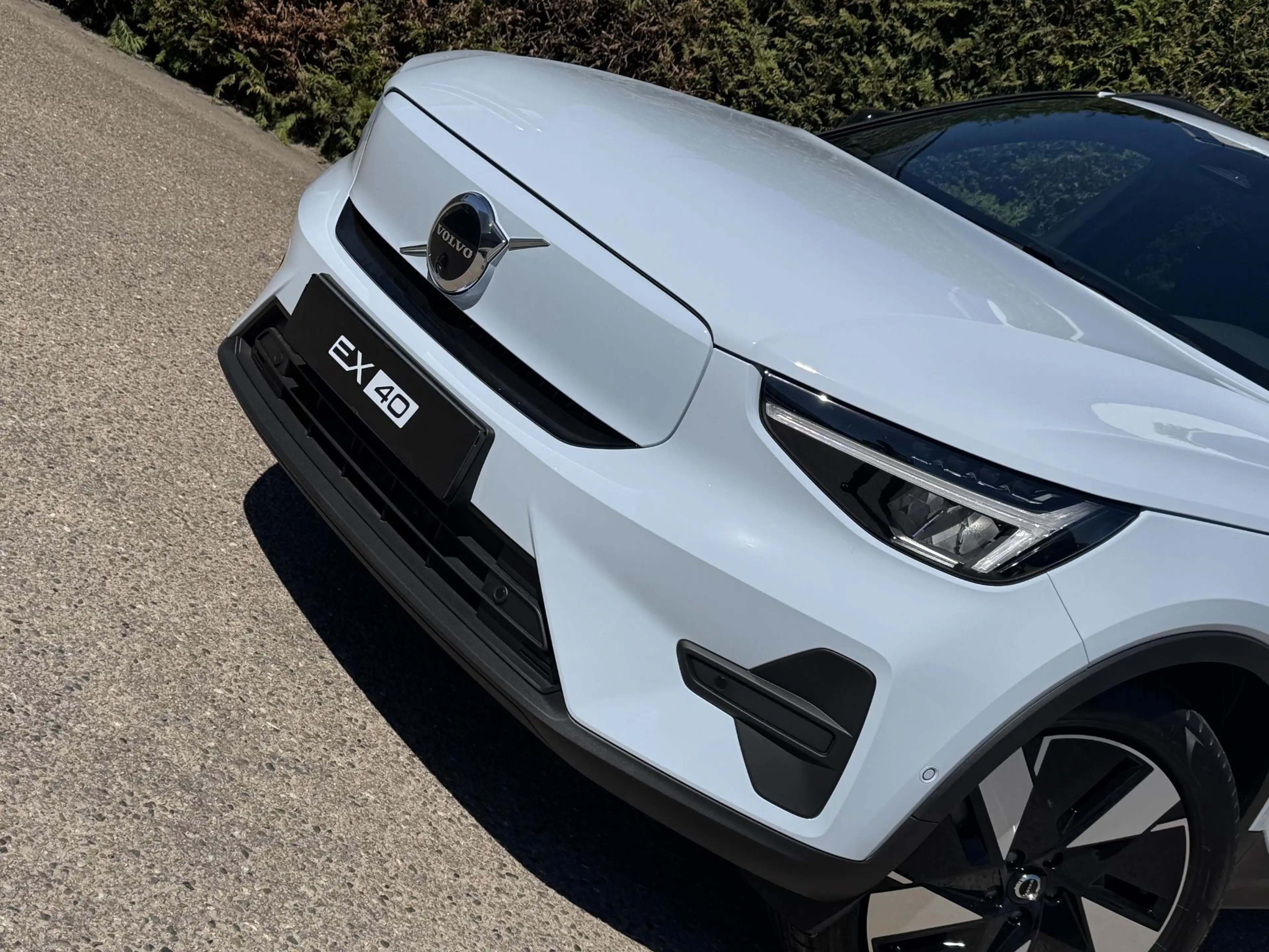Volvo EX40 Single Motor Extended Range Business Edition | H&K — photo 11