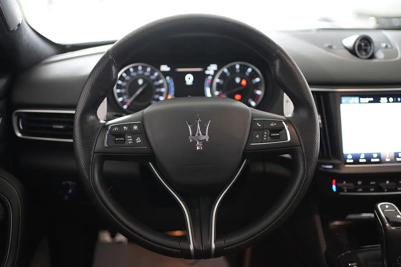 Maserati Levante 2024 — фото 15